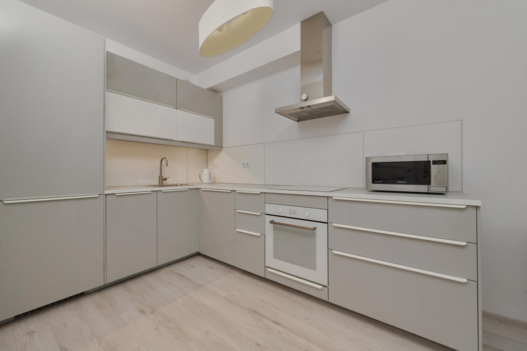 Luxurious Apartments With Balcony & Parking Gwiazdzista Wroclaw By Noclegi Renters Exterior photo